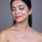 Load image into Gallery viewer, Dazzling Heart Grid Pendent Set