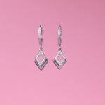 Load image into Gallery viewer, Diamond-Cut Bali Earrings