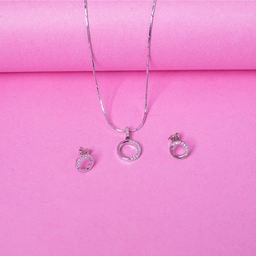 Circle of Elegance Pendent Set