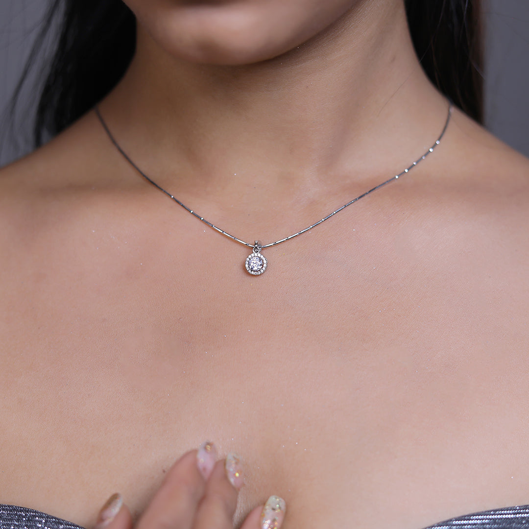 Classic Halo Pendent Set