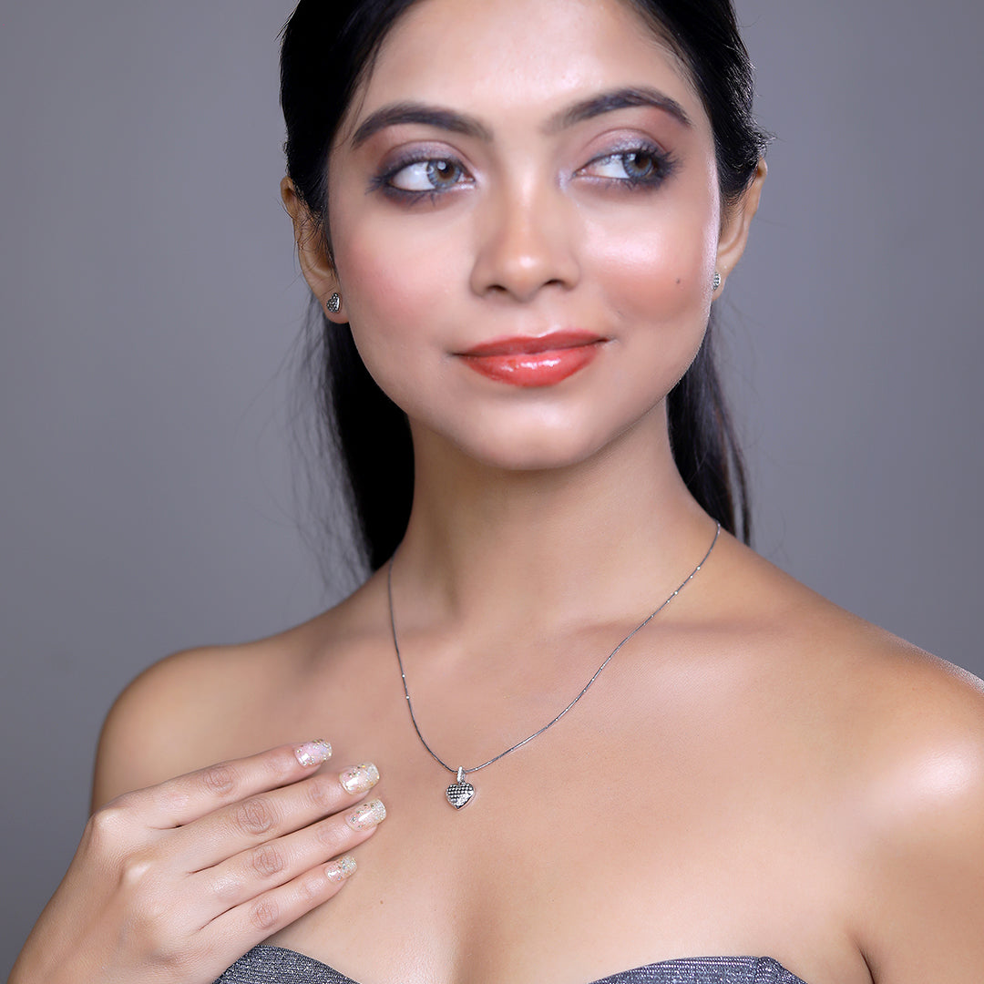 Dazzling Heart Grid Pendent Set