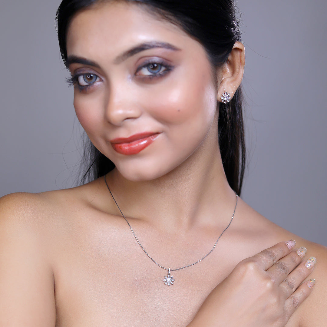 Radiant Starburst Pendent Set