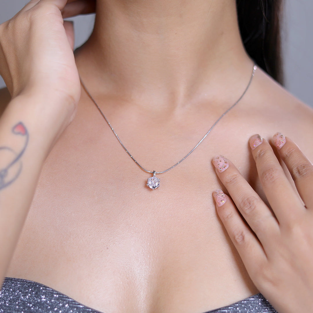 Round Solitaire Pendant Set