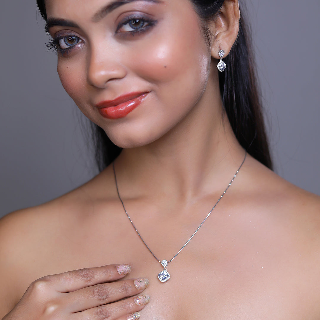 Royal Sparkle Pendant Set