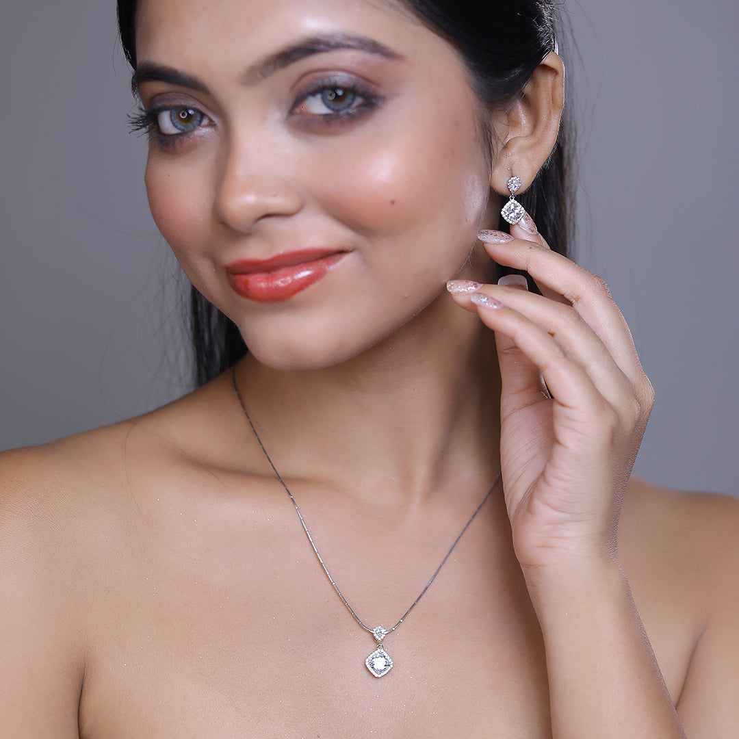 Royal Sparkle Pendant Set