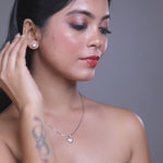 Load and play video in Gallery viewer, Dazzling Heart Grid Pendent Set